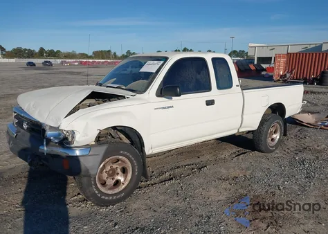 1998 Toyota Tacoma Prerunner из США, поврежденный, VIN 4TASM92N6WZ144615